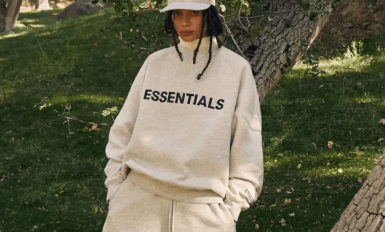 How the Essentials Hoodie and Tracksuit Became My Everyday Uniform (Without Me Realizing It)