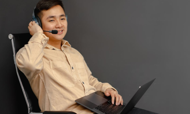 7 Qualities to Seek When Hiring Call Center Reps