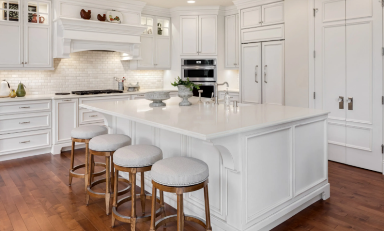Cabinet Refacing vs. Cabinet Replacement: Which Option Is Right for Your Kitchen?